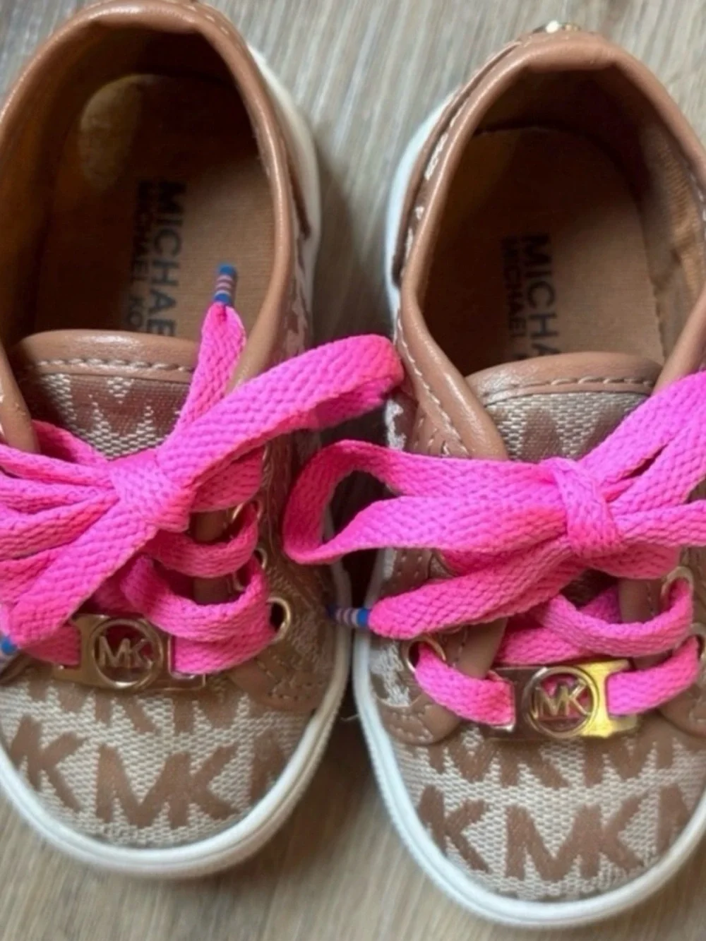 Michael Kors Lil Rita Toddler Sneakers Size 5 Tan MK Logo Pink Laces Shoes